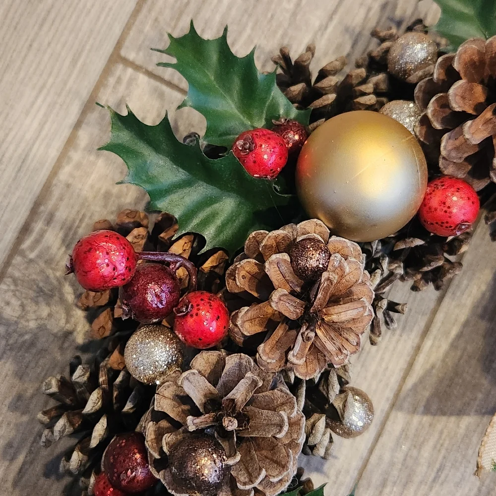 Golden Holiday Pinecone Christmas Wreath